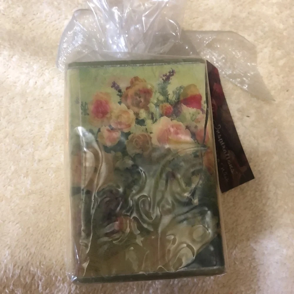 New Hope Greetings Grandmother Cinnamon Candle 3.5”x2.5”